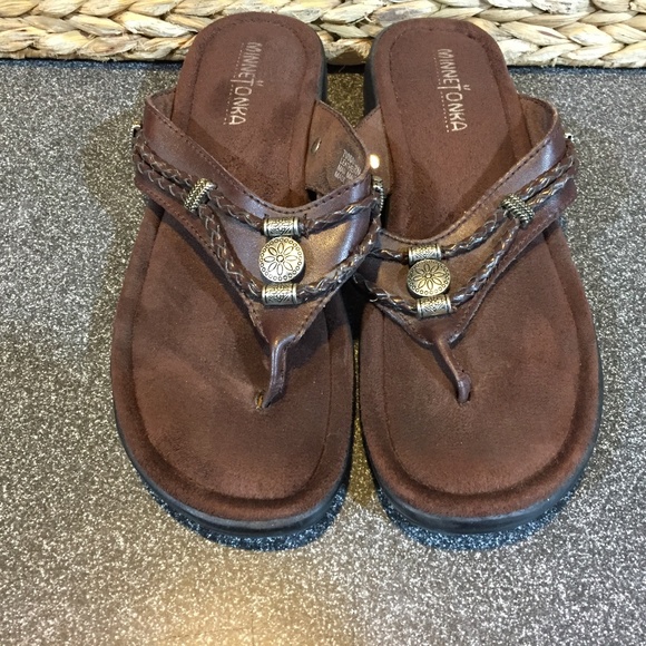 Minnetonka Brown Suede Thong Sandals with Braided Strap - Picture 13 of 15